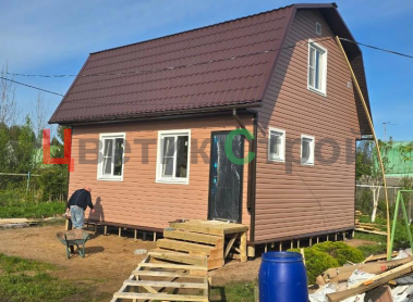 Каркасный дом 6х8 с ломаной крышей
